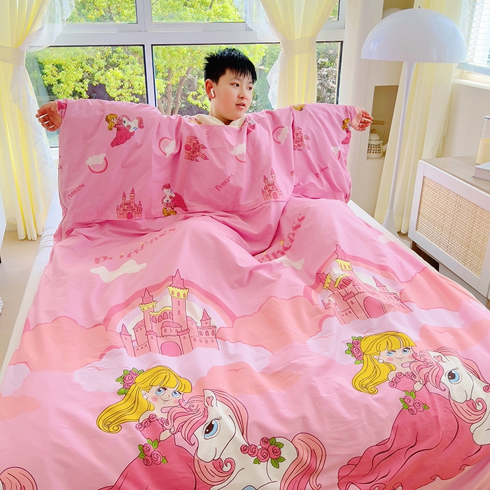 91家纺网 家纺一手货源 找家纺 萌朵家纺 2025新款豆豆绒全棉防踢被-结合牛奶绒绒防踢被 魔幻世界