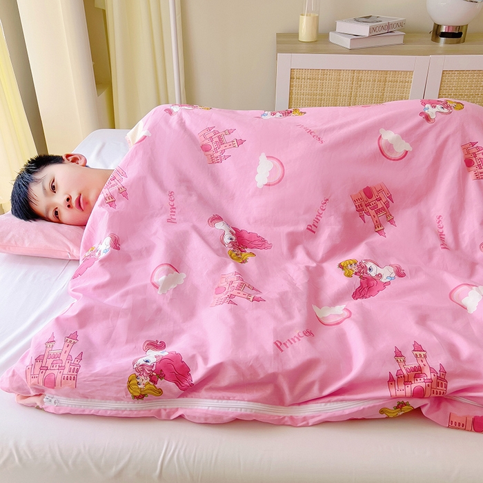 91家纺网 家纺一手货源 找家纺 萌朵家纺 2025新款豆豆绒全棉防踢被-结合牛奶绒绒防踢被 小公主