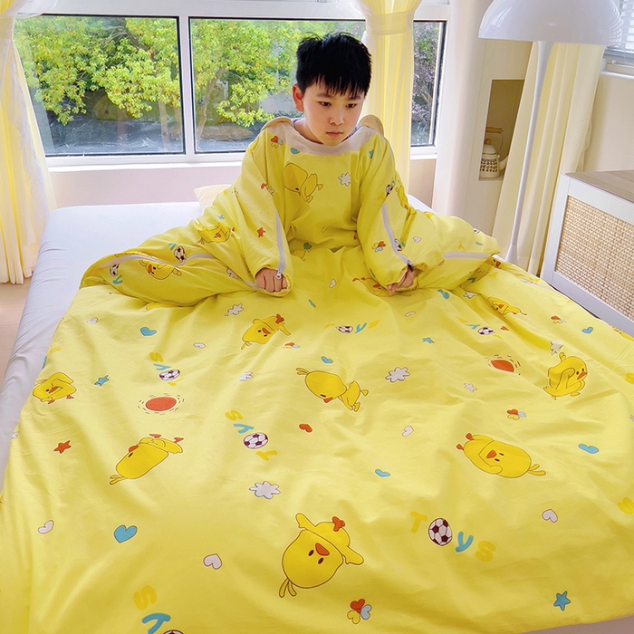 91家纺网 家纺一手货源 找家纺 萌朵家纺 2025新款豆豆绒全棉防踢被-结合牛奶绒绒防踢被 小鸭踢球黄