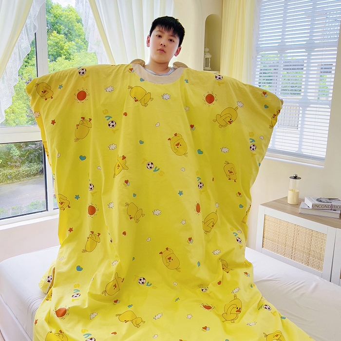 91家纺网 家纺一手货源 找家纺 萌朵家纺 2025新款豆豆绒全棉防踢被-结合牛奶绒绒防踢被 小鸭踢球黄