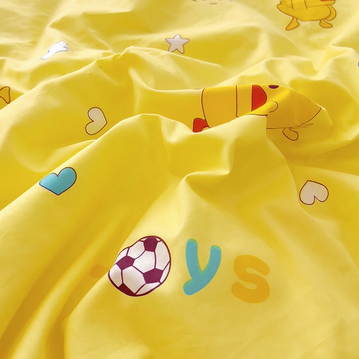 91家纺网 家纺一手货源 找家纺 萌朵家纺 2025新款豆豆绒全棉防踢被-结合牛奶绒绒防踢被 小鸭踢球黄