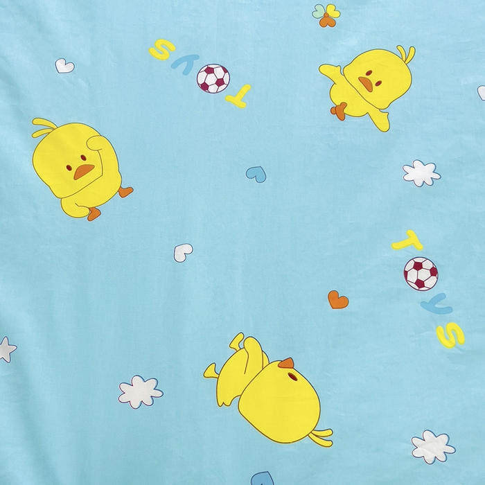 91家纺网 家纺一手货源 找家纺 萌朵家纺 2025新款豆豆绒全棉防踢被-结合牛奶绒绒防踢被 小鸭踢球蓝