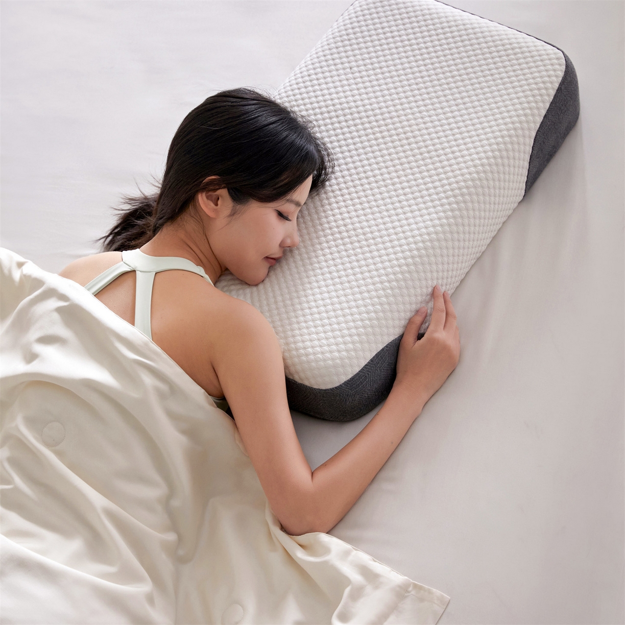 91家纺网 家纺一手货源 找家纺 （总）头等舱 2026新款弹簧分区深睡功能工学记忆棉枕芯