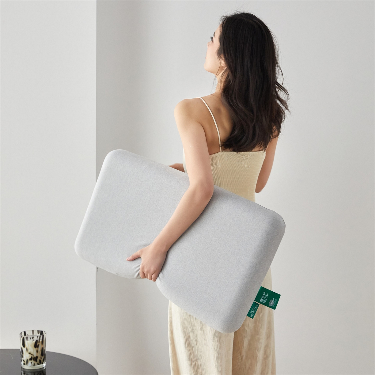 91家纺网 家纺一手货源 找家纺 （总）头等舱 2026新款高奢凝胶翡翠玉石深睡平安记忆棉枕芯