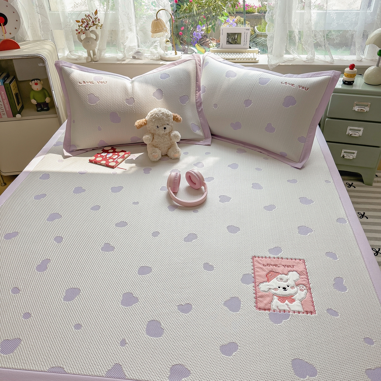 91家纺网 家纺一手货源 找家纺 （总）眠多宝（绒多宝） 2026新款萌趣治愈家系列凉豆豆床席三件套 凉豆豆贴布绣系列