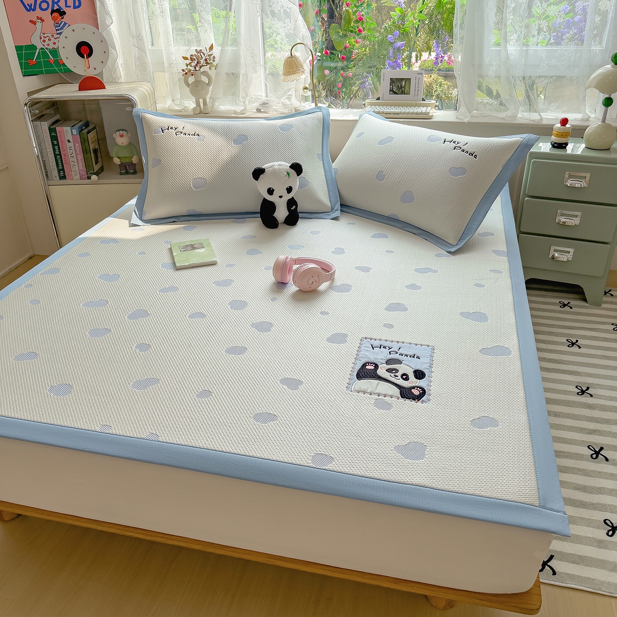 91家纺网 家纺一手货源 找家纺 眠多宝（绒多宝） 2026新款萌趣治愈家系列凉豆豆床席三件套 凉豆豆贴布绣系列 奶芙熊猫