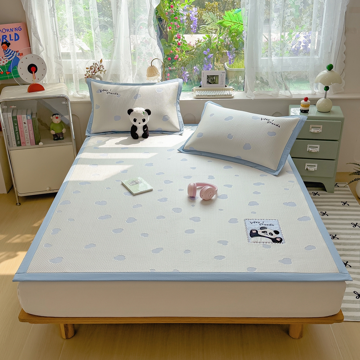 91家纺网 家纺一手货源 找家纺 眠多宝（绒多宝） 2026新款萌趣治愈家系列凉豆豆床席三件套 凉豆豆贴布绣系列 奶芙熊猫