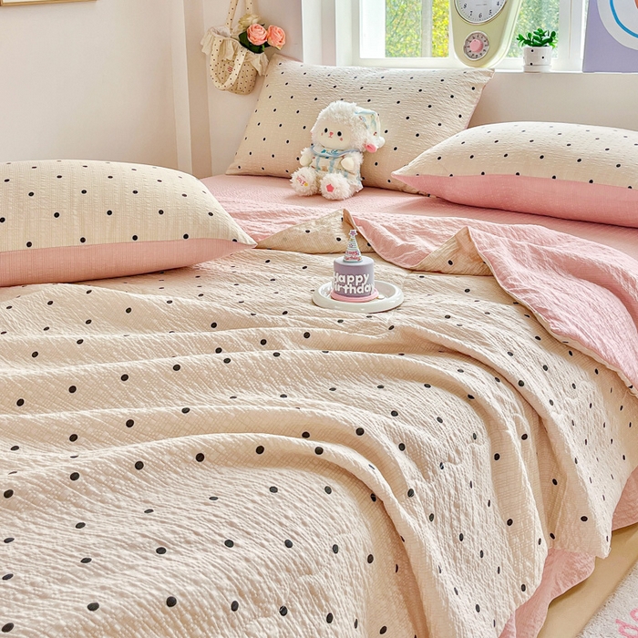 91家纺网 家纺一手货源 找家纺 利禾家纺 2026春夏新款泡芙纱简约夏被四件套夏凉被空调被 波点-简约