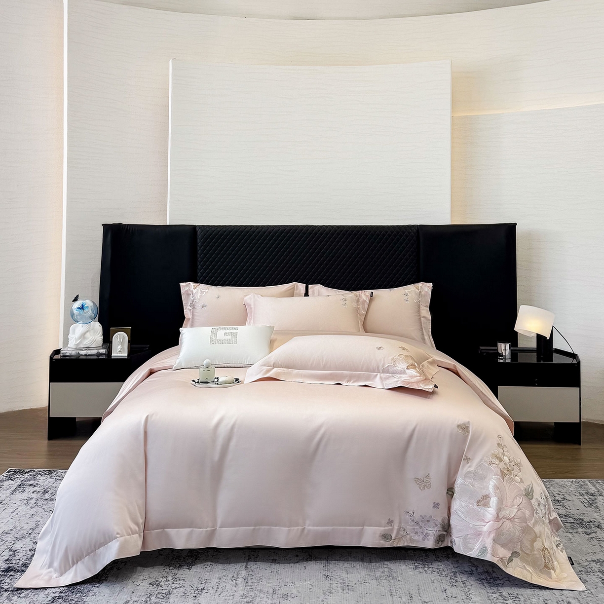 91家纺网 家纺一手货源 找家纺 2026新品高档轻奢风100支贡缎长绒棉纯棉四件套全棉重工刺绣被套床单床笠新品四季款床上用品 花影-颜粉