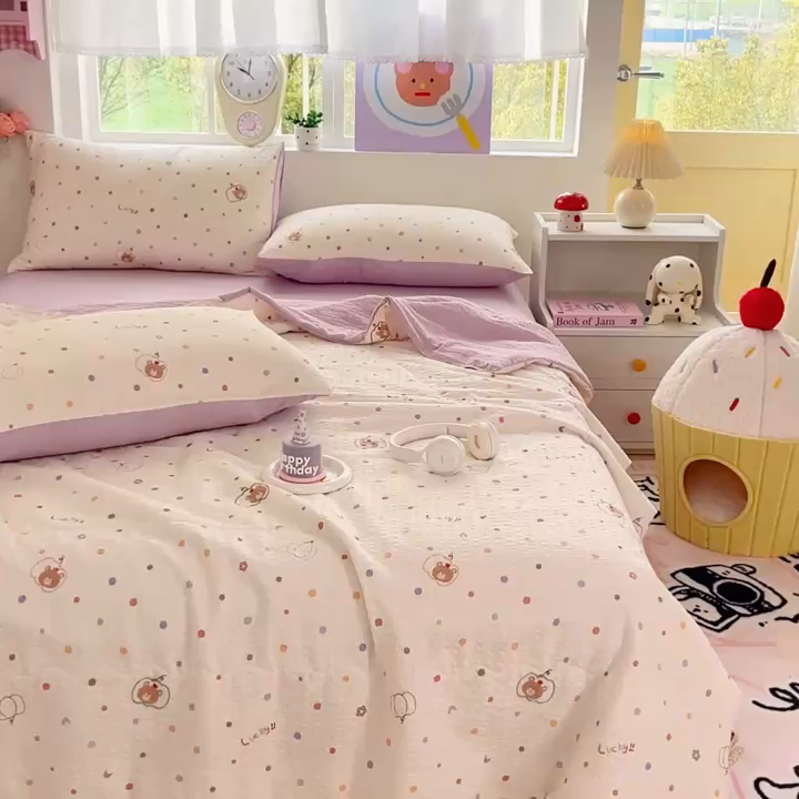 91家纺网 家纺一手货源 找家纺 利禾家纺 2026春夏新款泡芙纱简约夏被四件套夏凉被空调被 熊博士-简约