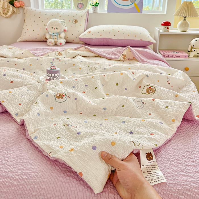 91家纺网 家纺一手货源 找家纺 利禾家纺 2026春夏新款泡芙纱简约夏被四件套夏凉被空调被 熊博士-简约