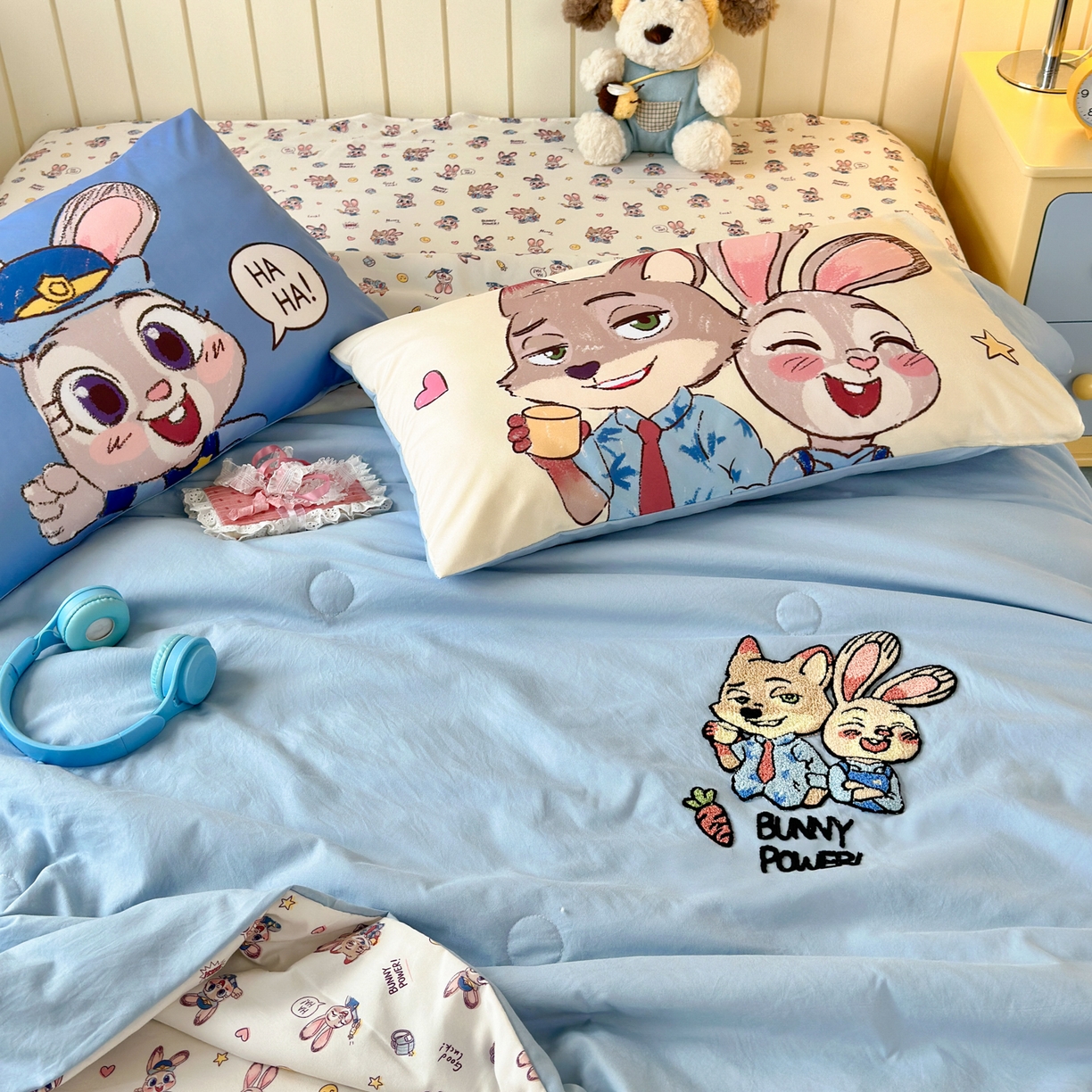 一霖家纺 2026新款高克重云朵棉毛巾绣小清新夏被四件套 小红书热卖款 夏被-心动朱迪