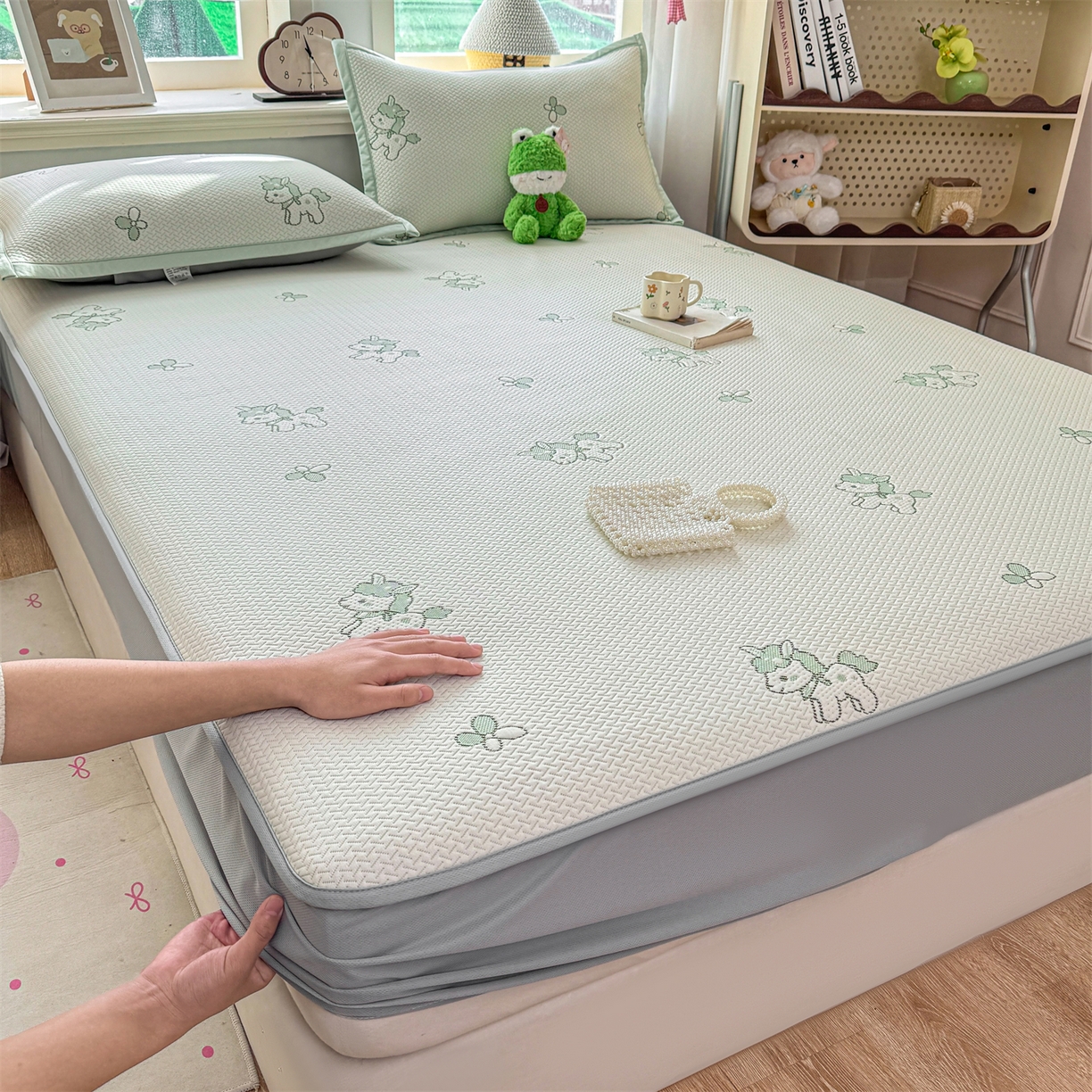 91家纺网 家纺一手货源 找家纺 （总）源舍家纺 2026新款A类PE卡通凉席三件套小红书爆款可水洗空调软席凉感值超0.25萌驹小马床笠款系列