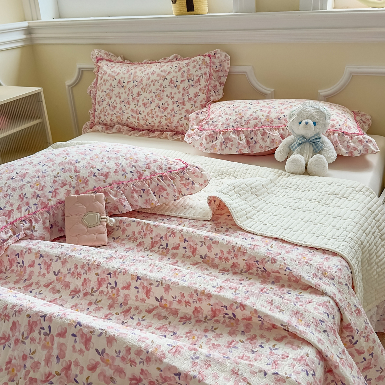 91家纺网 家纺一手货源 找家纺 （总）星光耀 2026春夏新品加厚皱皱纱床盖四件套系列