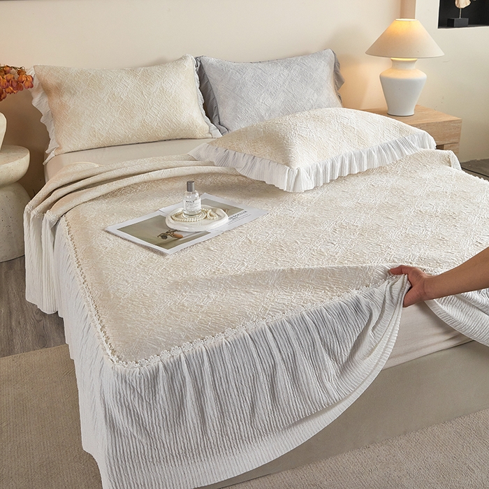 91家纺网 家纺一手货源 找家纺 桂雅居 2026新款进口高分子素夏轻居床裙床笠款凉席三件套（会员减15 控价：不低于298（券后）） 米咖色