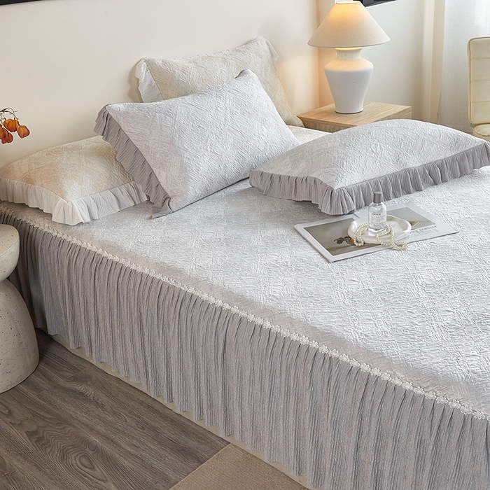 91家纺网 家纺一手货源 找家纺 桂雅居 2026新款进口高分子素夏轻居床裙床笠款凉席三件套（会员减15 控价：不低于298（券后）） 素雅灰