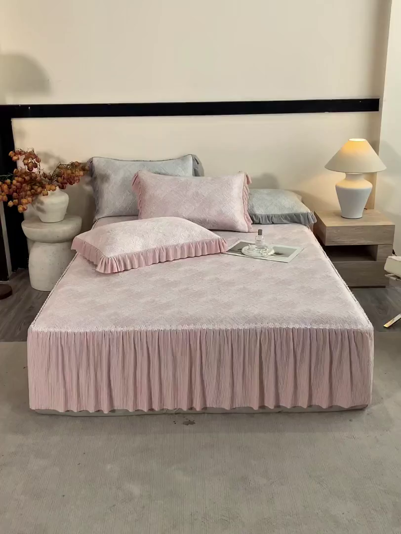 91家纺网 家纺一手货源 找家纺 桂雅居 2026新款进口高分子素夏轻居床裙床笠款凉席三件套（会员减15 控价：不低于298（券后）） 温柔粉