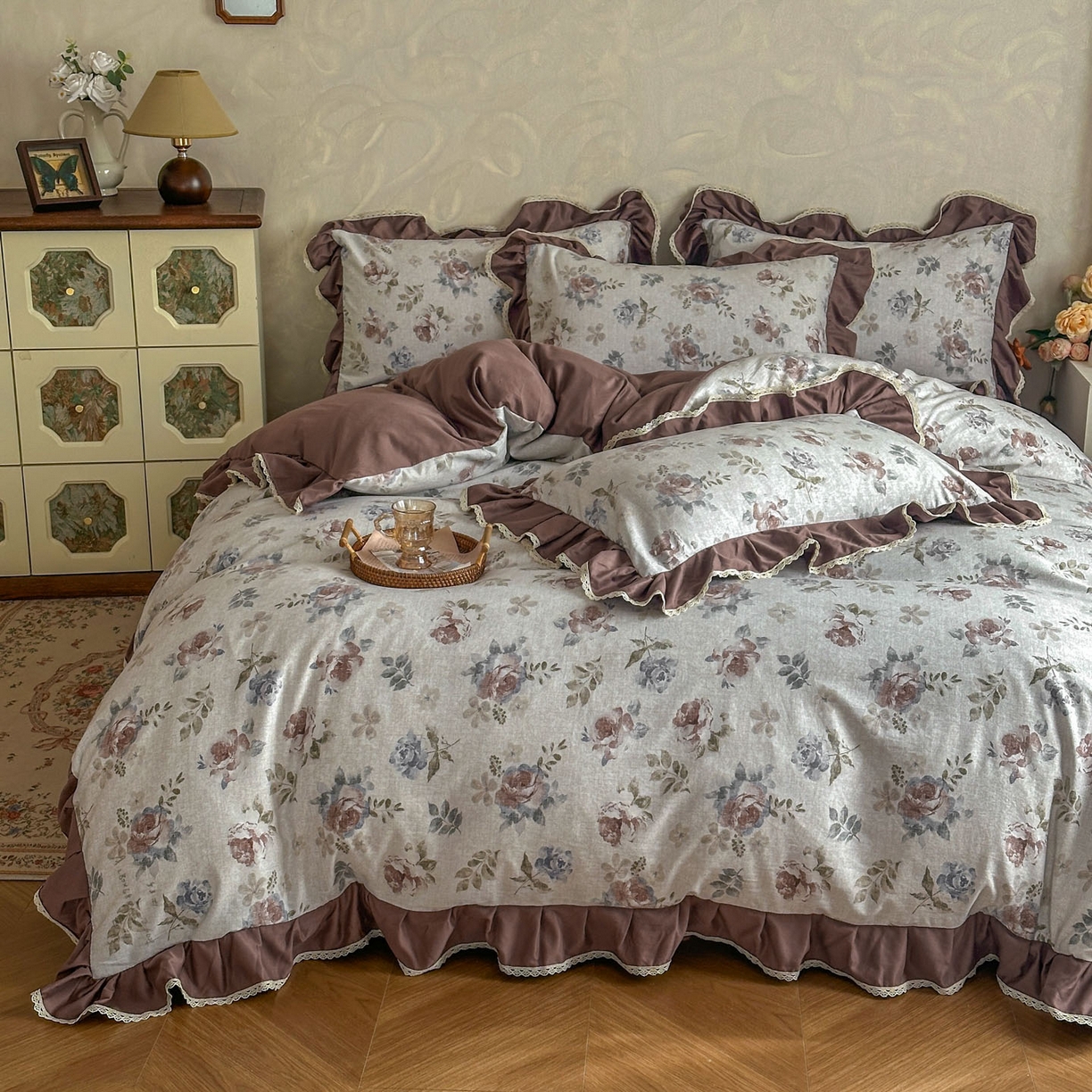 91家纺网 家纺一手货源 找家纺 星光耀 2026新款A类高克重斜纹云柔棉床盖四件套 茶礼·梅子红