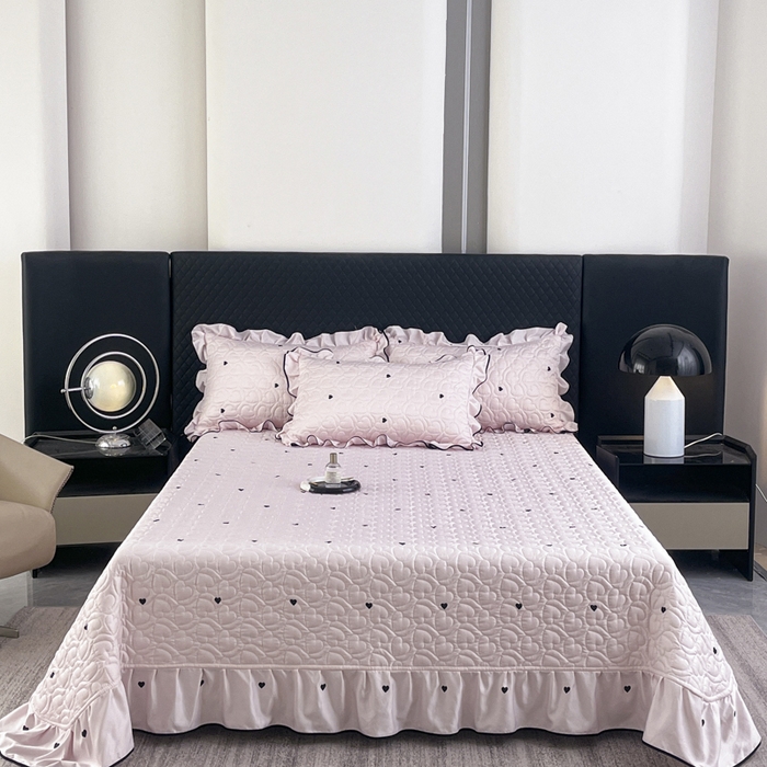 91家纺网 家纺一手货源 找家纺 星光耀 2026新款水洗真丝夏被床盖四件套 爱心甜桃粉