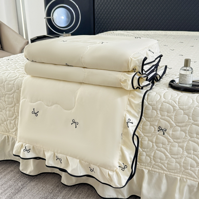 91家纺网 家纺一手货源 找家纺 星光耀 2026新款水洗真丝夏被床盖四件套 蝴蝶结芝士米