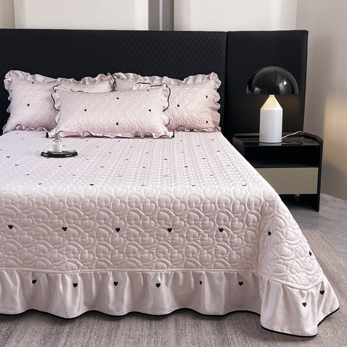 91家纺网 家纺一手货源 找家纺 星光耀 2026新款水洗真丝夏被床盖四件套 爱心甜桃粉