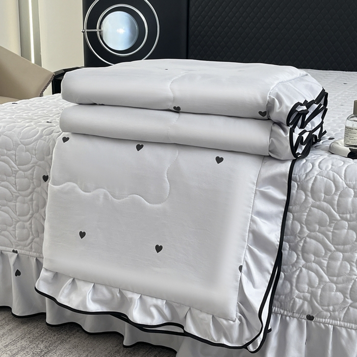 91家纺网 家纺一手货源 找家纺 星光耀 2026新款水洗真丝夏被床盖四件套 爱心太空灰