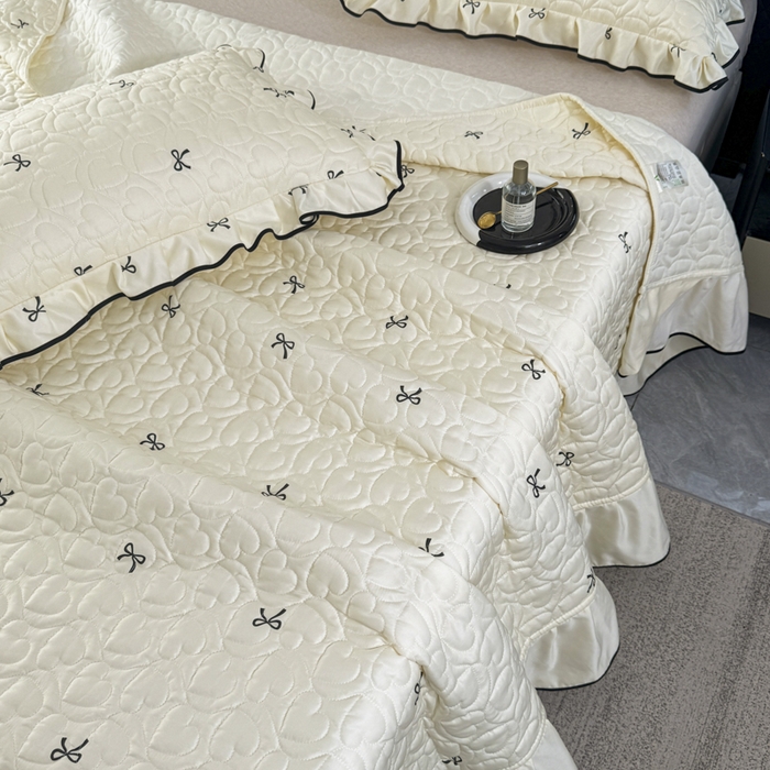 91家纺网 家纺一手货源 找家纺 星光耀 2026新款水洗真丝夏被床盖四件套 蝴蝶结芝士米