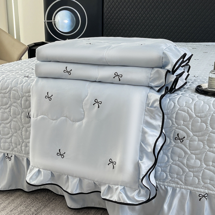 91家纺网 家纺一手货源 找家纺 星光耀 2026新款水洗真丝夏被床盖四件套 蝴蝶结海盐蓝