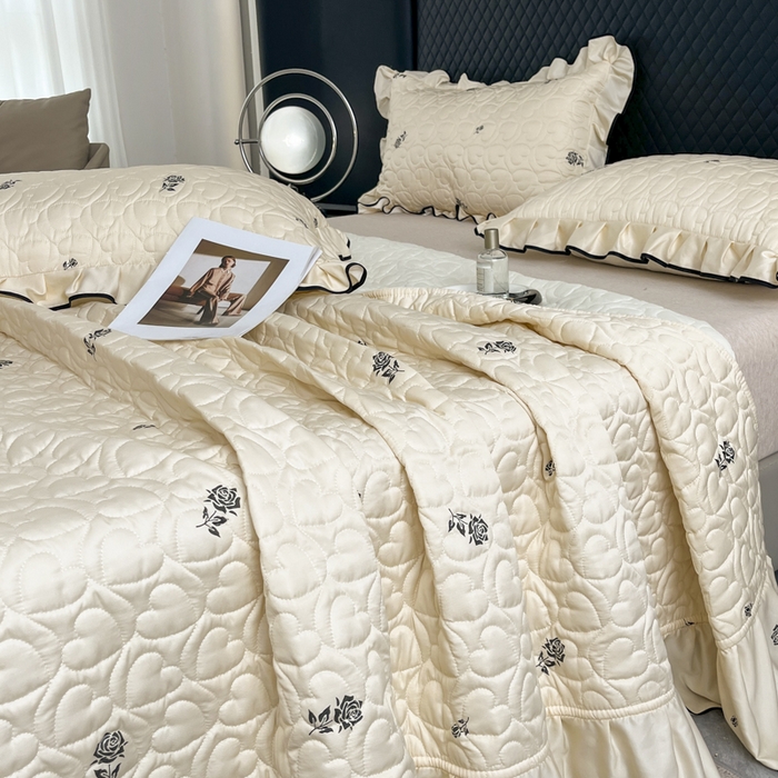 91家纺网 家纺一手货源 找家纺 星光耀 2026新款水洗真丝夏被床盖四件套 玫瑰芝士米