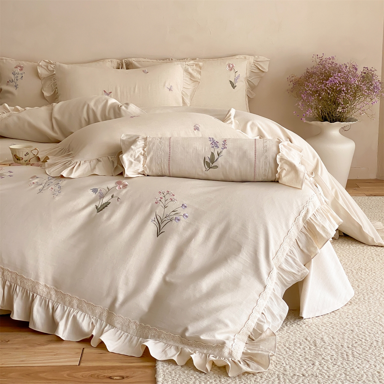 91家纺网 家纺一手货源 找家纺 （总）树下 2026新款高支高密缎纹棉麻四件套法式刺绣蕾丝花边高密度四件套-蝶野