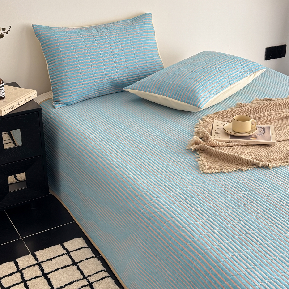 91家纺网 家纺一手货源 找家纺 妮可 2026新款全棉色织水洗棉床盖四件套-伦敦生活系列 伦敦生活-蓝卡