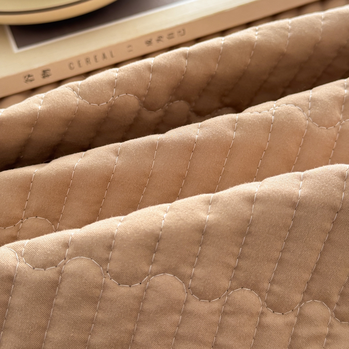 91家纺网 家纺一手货源 找家纺 妮可 2026新款全棉色织水洗棉床盖四件套-伦敦生活系列 伦敦生活-蓝卡