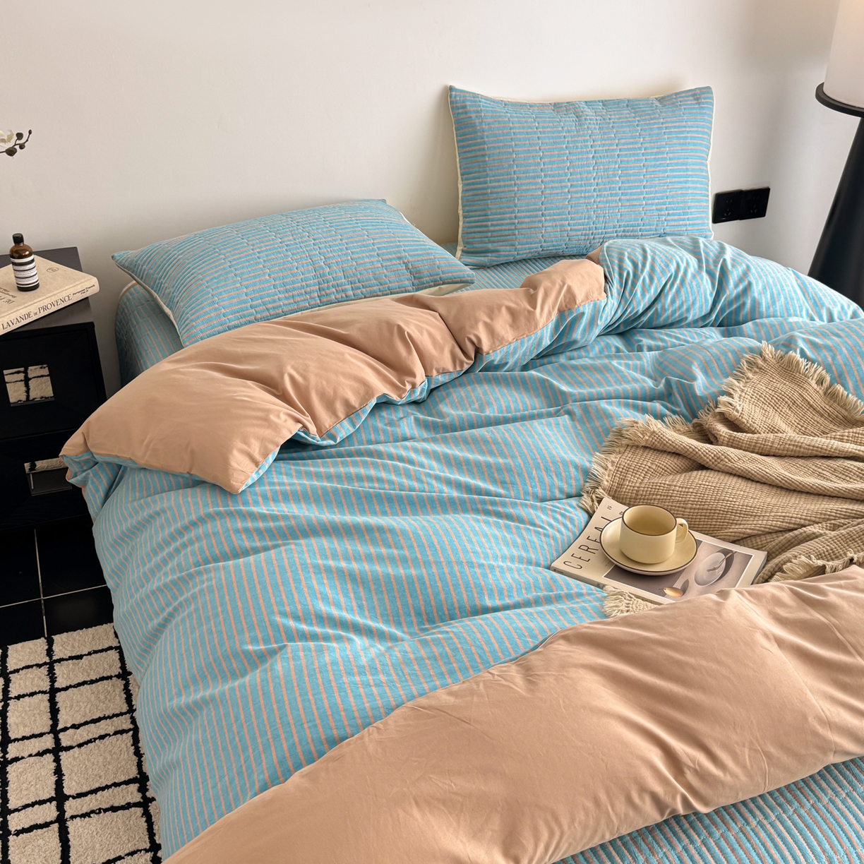91家纺网 家纺一手货源 找家纺 妮可 2026新款全棉色织水洗棉床盖四件套-伦敦生活系列 伦敦生活-蓝卡