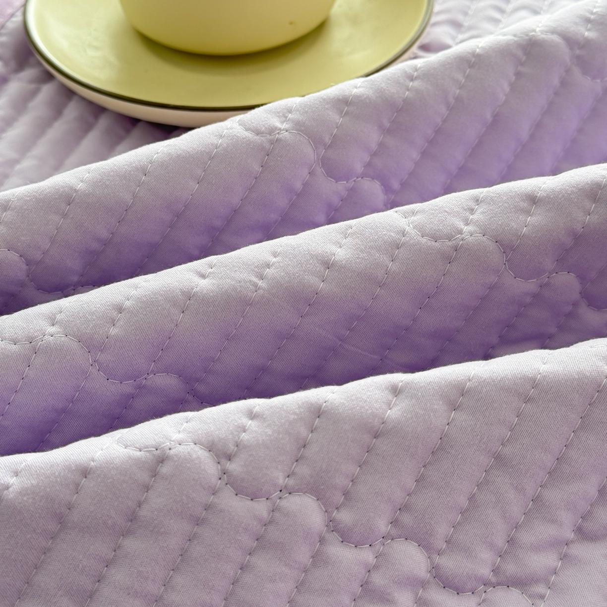 91家纺网 家纺一手货源 找家纺 妮可 2026新款全棉色织水洗棉床盖四件套-伦敦生活系列 伦敦生活-绿紫