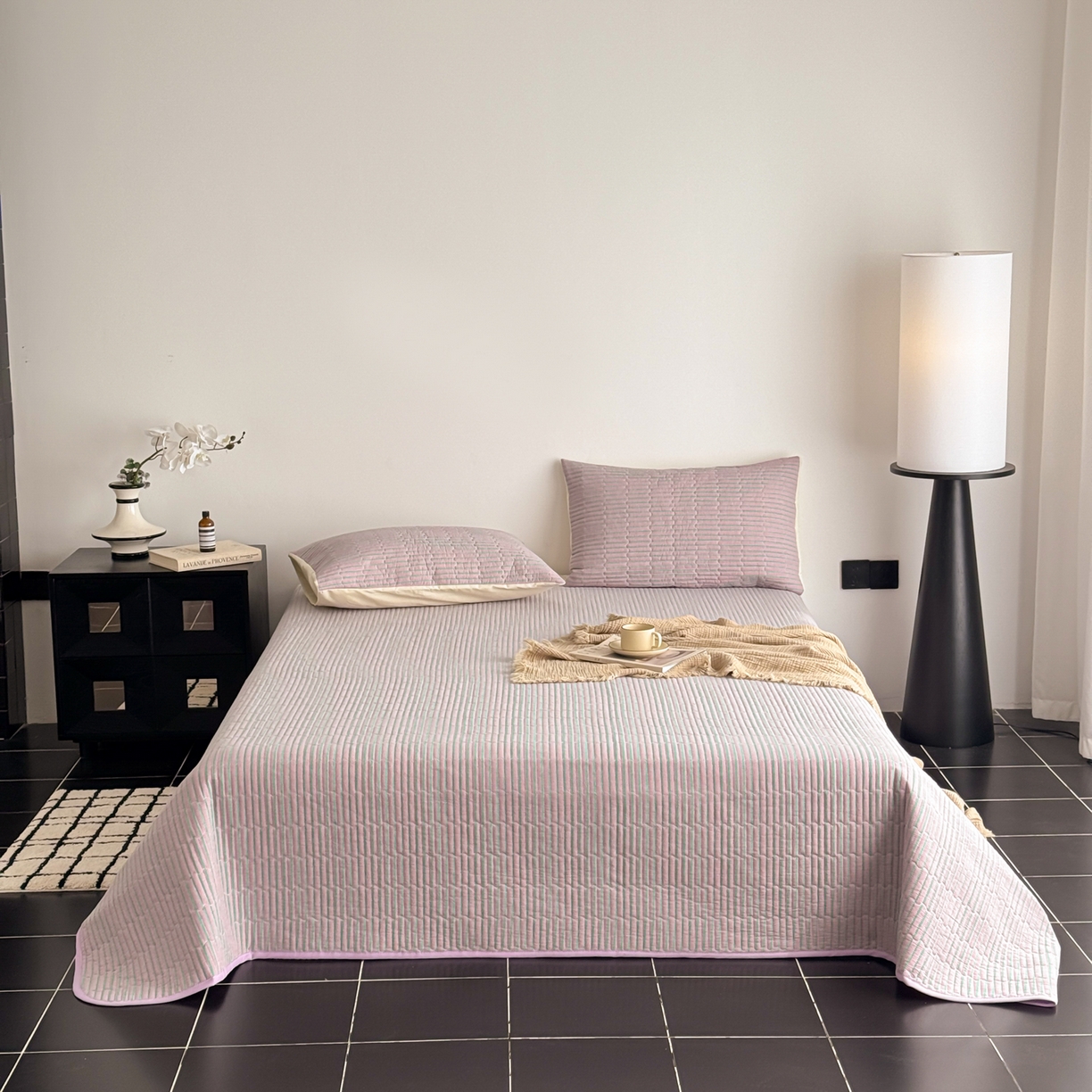 91家纺网 家纺一手货源 找家纺 妮可 2026新款全棉色织水洗棉床盖四件套-伦敦生活系列 伦敦生活-紫韵