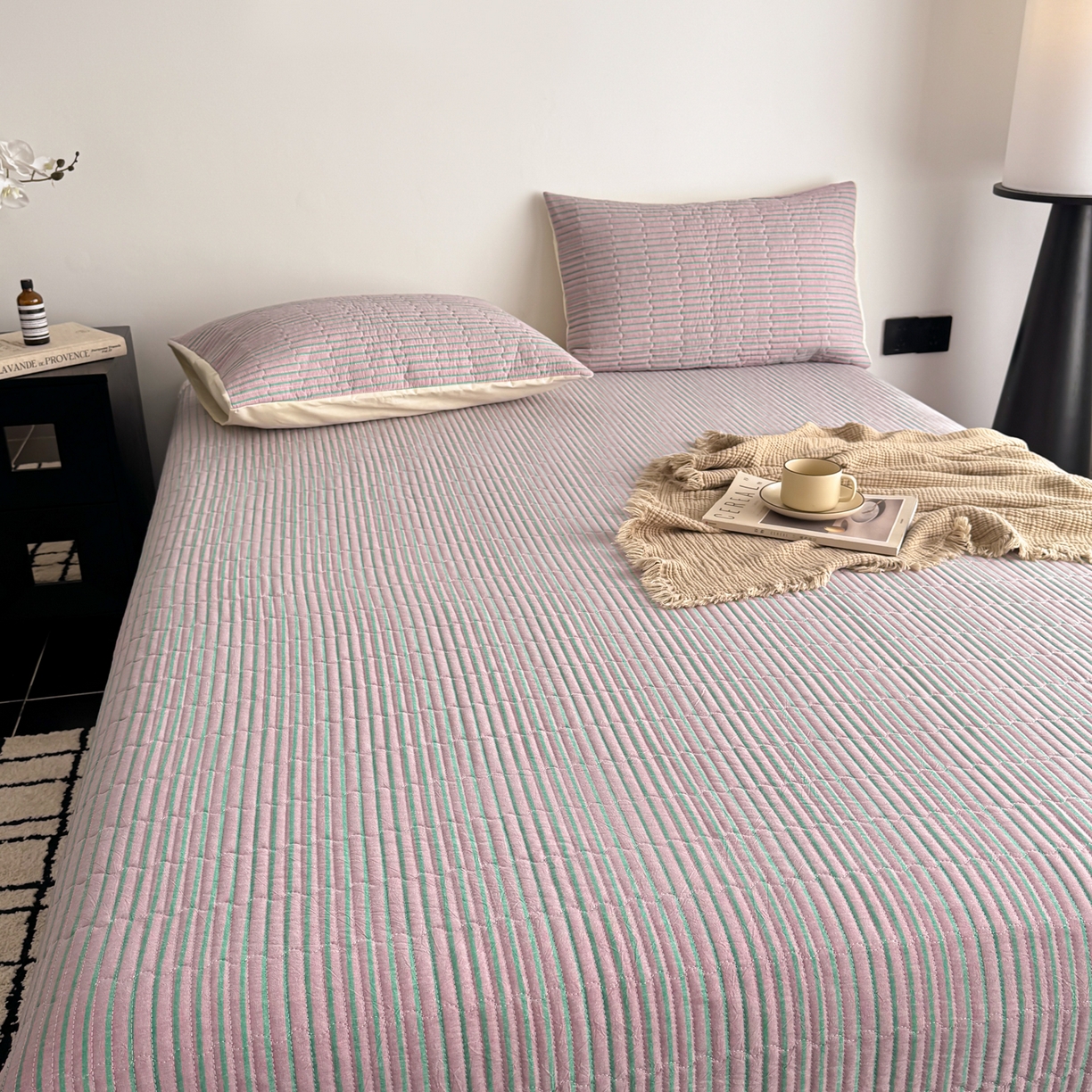 91家纺网 家纺一手货源 找家纺 妮可 2026新款全棉色织水洗棉床盖四件套-伦敦生活系列 伦敦生活-紫韵