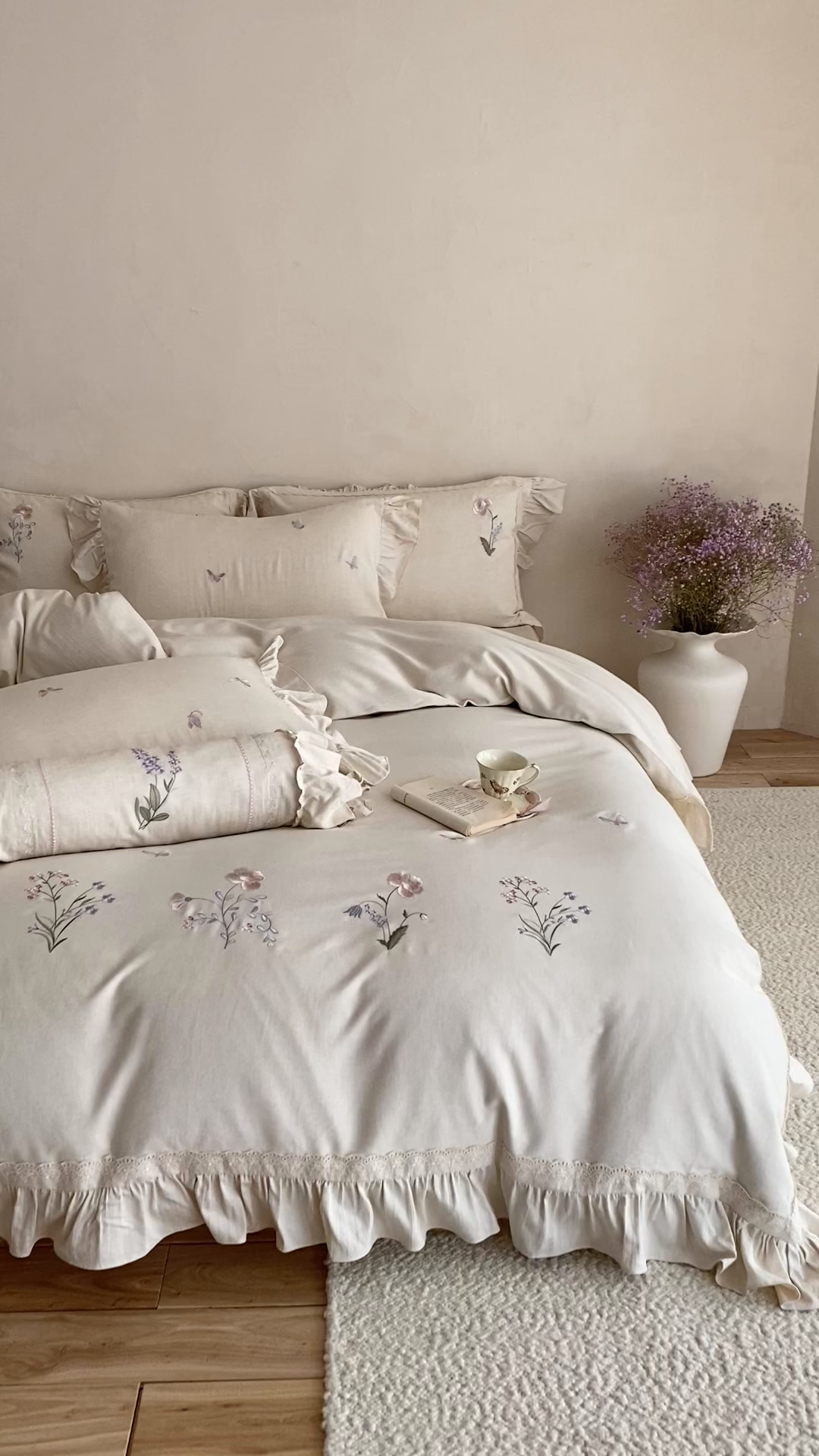 91家纺网 家纺一手货源 找家纺 （总）树下 2026新款高支高密缎纹棉麻四件套法式刺绣蕾丝花边高密度四件套-蝶野