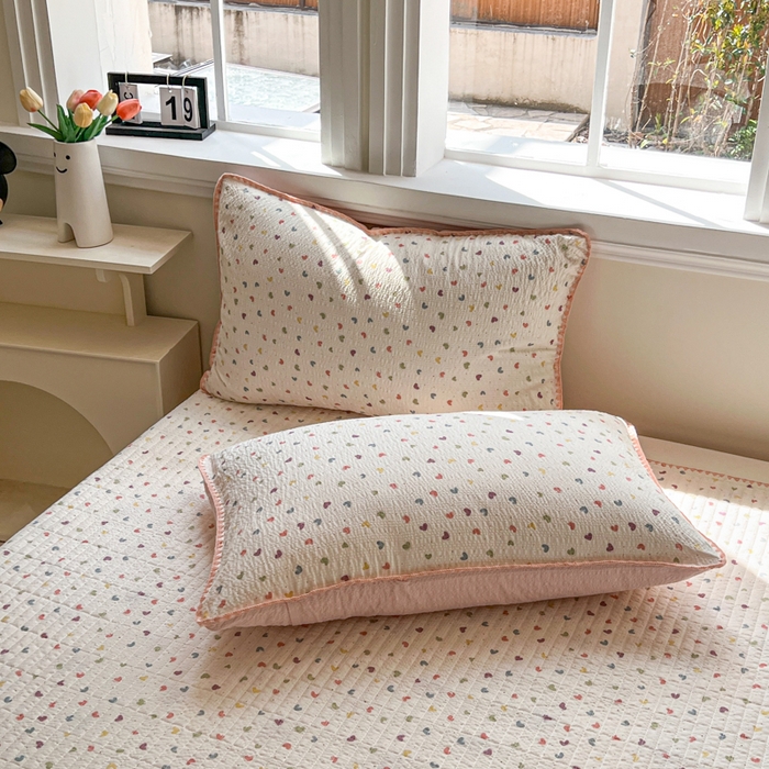 91家纺网 家纺一手货源 找家纺 欧尚 2026新款泡芙纱三角针床盖夏被四件套 粉色小心心