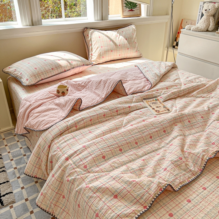 91家纺网 家纺一手货源 找家纺 欧尚 2026新款泡芙纱三角针床盖夏被四件套 格格心