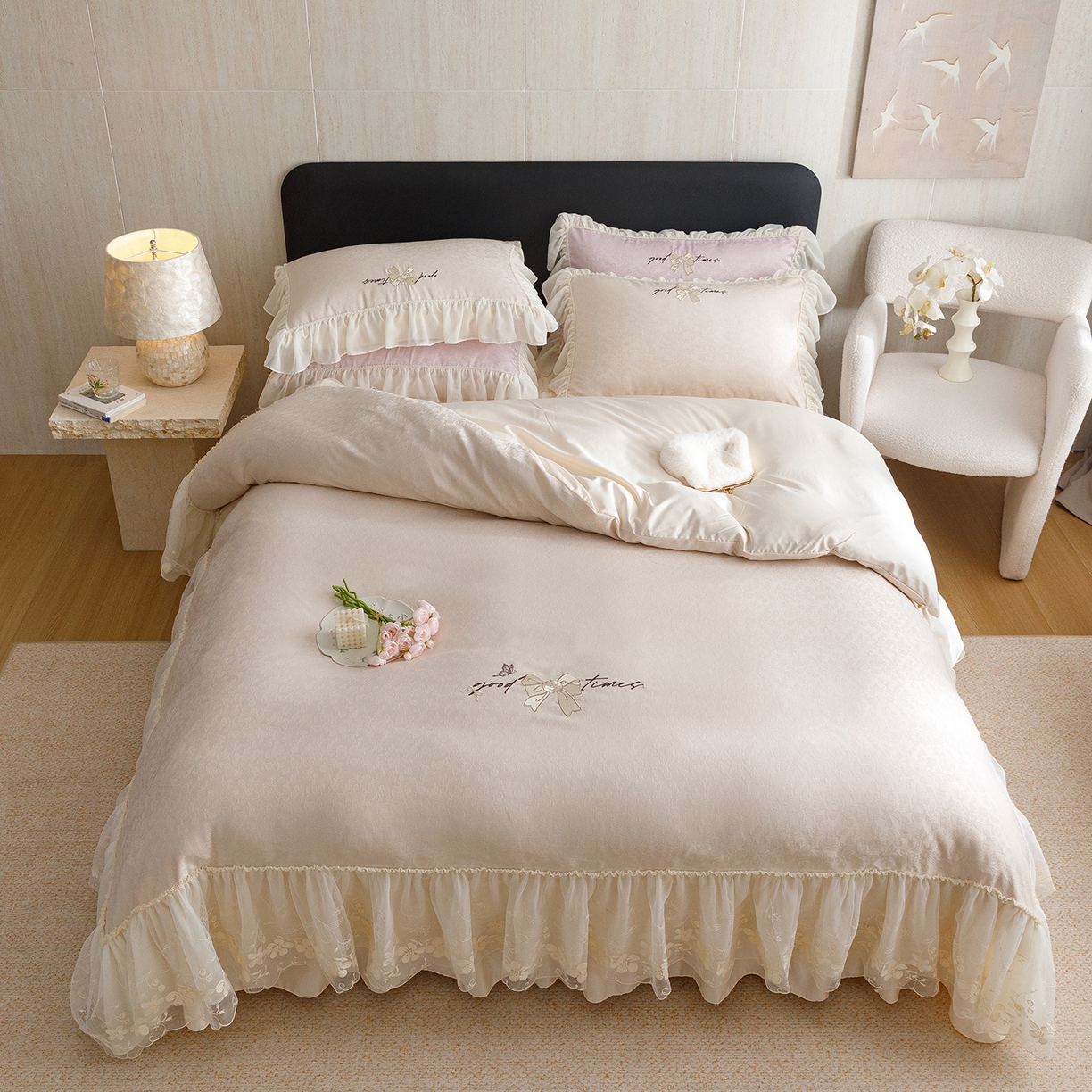 91家纺网 家纺一手货源 找家纺 优贝家纺 2026新款提花冰丝刺绣床盖四件套 蝴蝶结-奶白