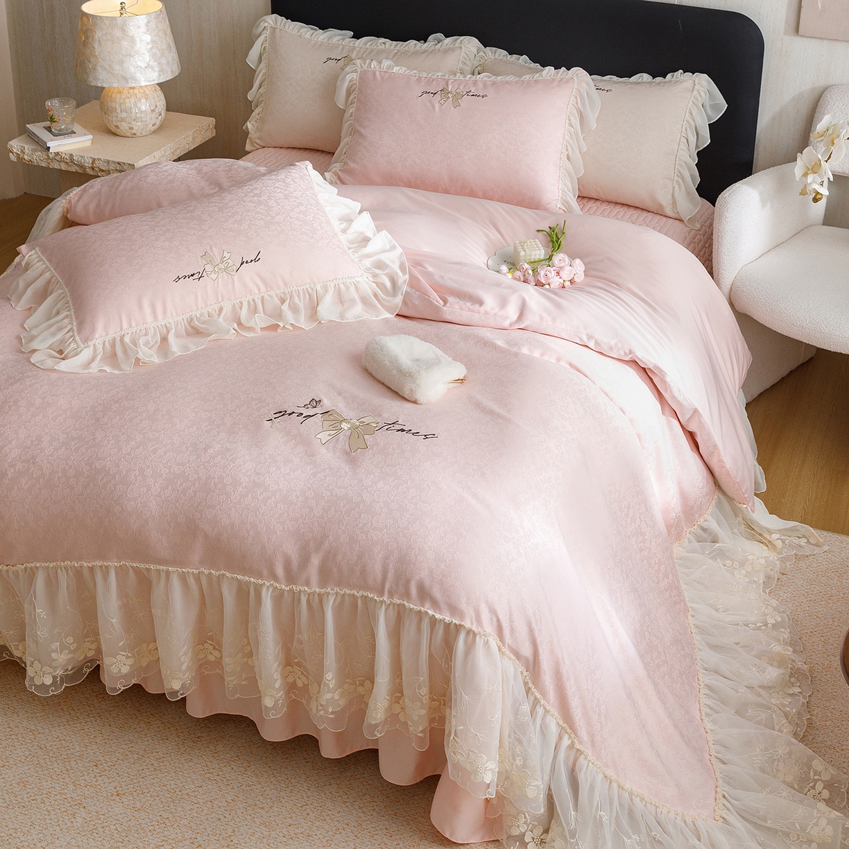 绒棉世家 2026新款提花冰丝刺绣床盖四件套 蝴蝶结-粉玉