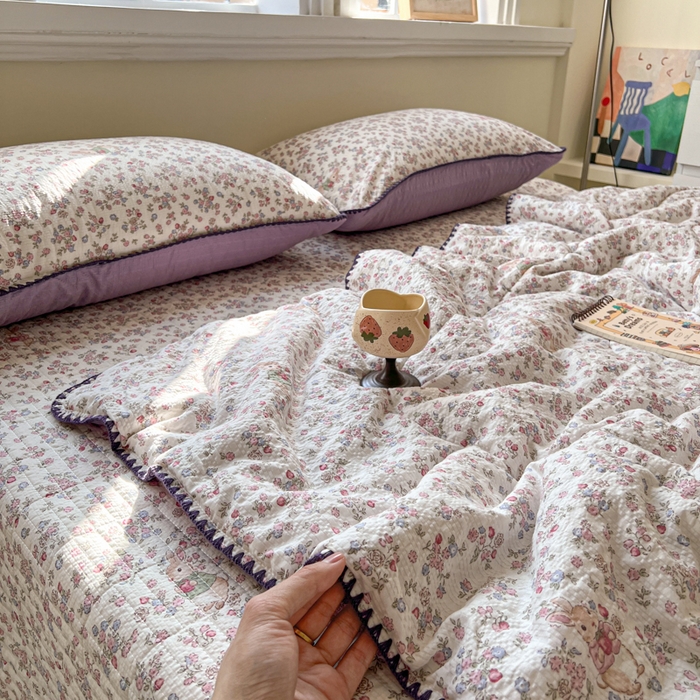 91家纺网 家纺一手货源 找家纺 欧尚 2026新款泡芙纱三角针床盖夏被四件套 紫陌