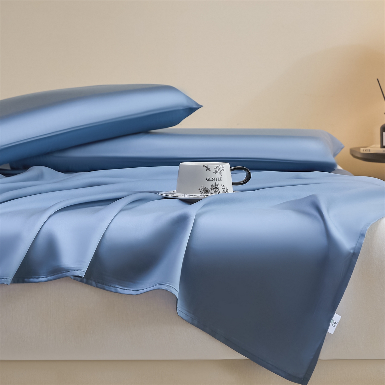 91家纺网 家纺一手货源 找家纺 DC 2026新款莱赛尔天丝纯色单品床单 梵高蓝