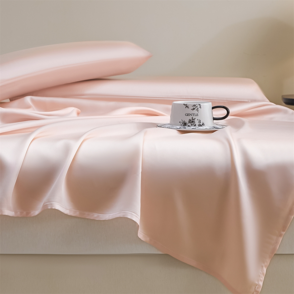 91家纺网 家纺一手货源 找家纺 DC 2026新款莱赛尔天丝纯色单品床单 素粉