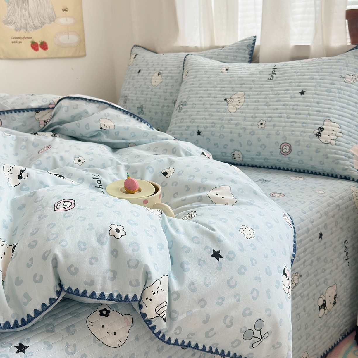 91家纺网 家纺一手货源 找家纺 妮可 2026新款贝壳边双面全棉床盖四件套 豹纹猫咪