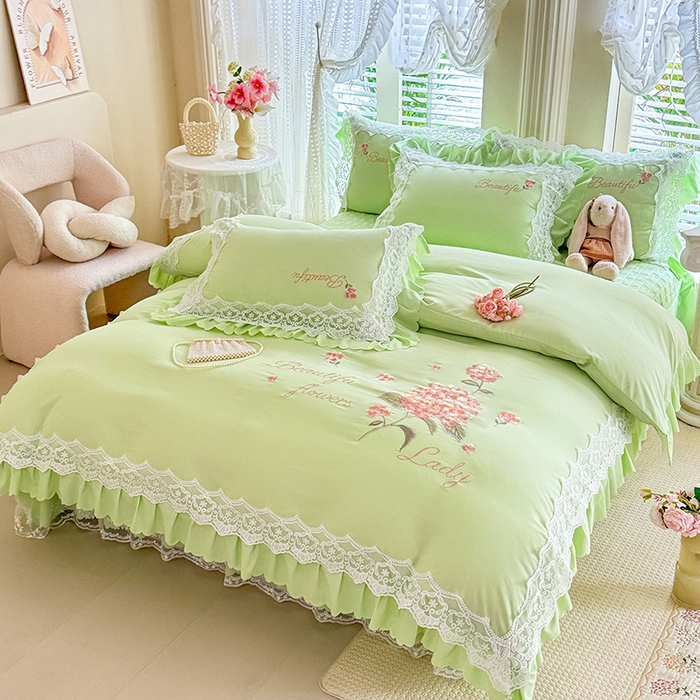 91家纺网 家纺一手货源 找家纺 （总）苏米娜家纺SUMINA 2026韩版亲肤水洗棉公主风床盖款系列-花涧绣梦