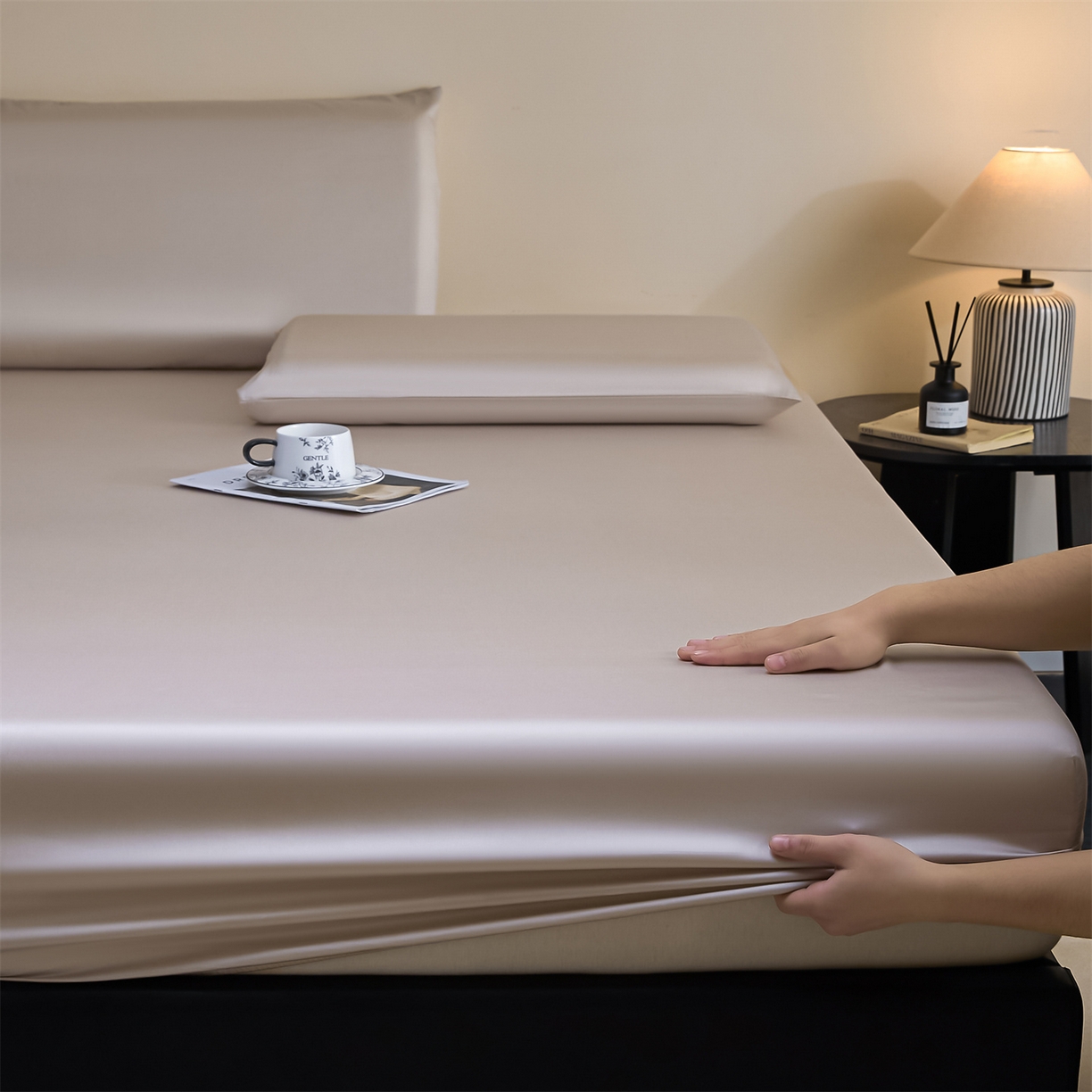 91家纺网 家纺一手货源 找家纺 DC 2026新款莱赛尔天丝纯色单品床笠 流沙灰