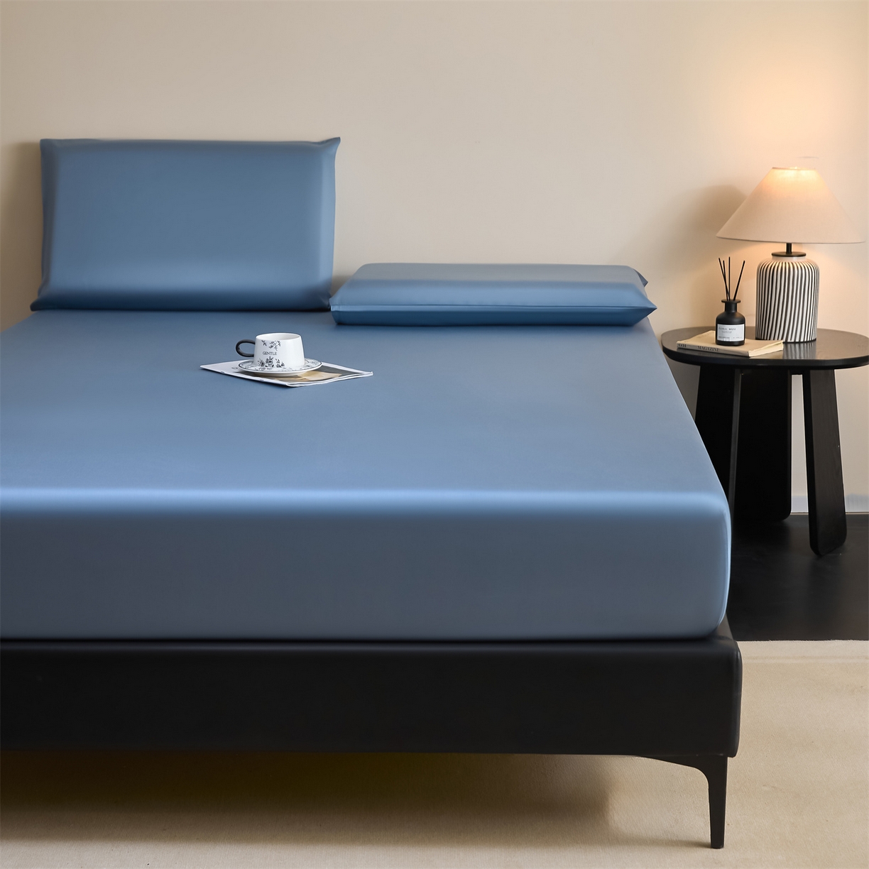 91家纺网 家纺一手货源 找家纺 DC 2026新款莱赛尔天丝纯色单品床笠 梵高蓝