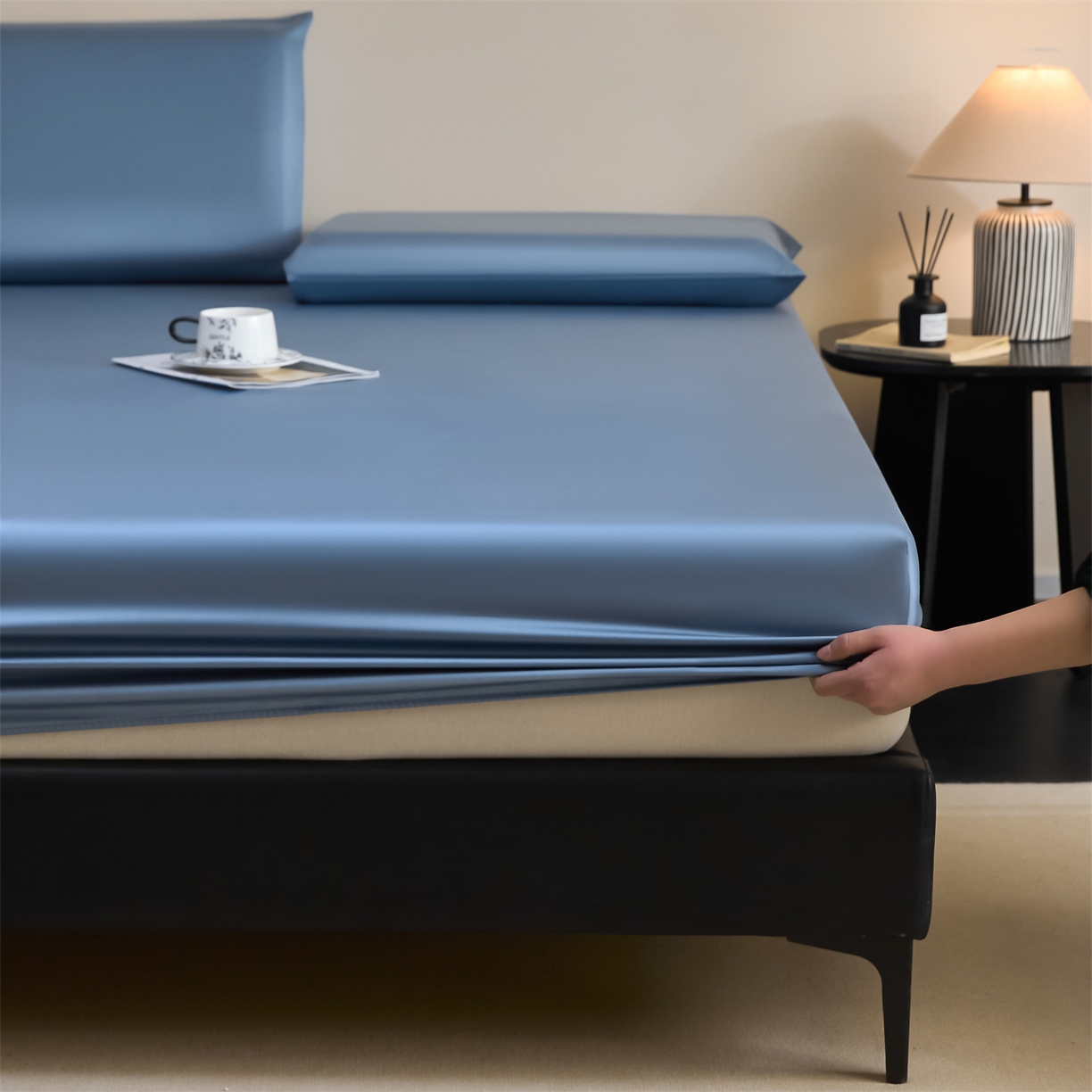 91家纺网 家纺一手货源 找家纺 DC 2026新款莱赛尔天丝纯色单品床笠 梵高蓝