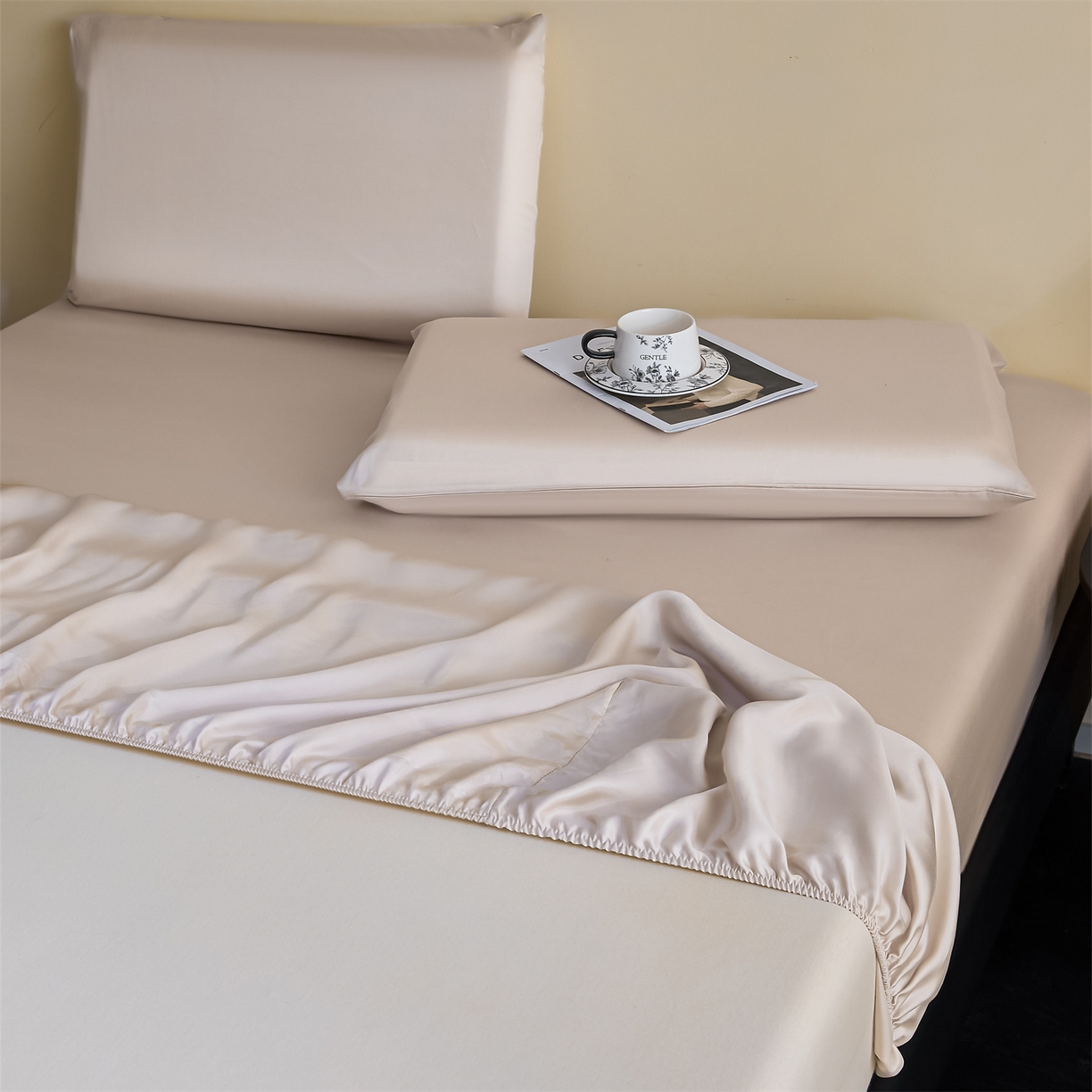 91家纺网 家纺一手货源 找家纺 DC 2026新款莱赛尔天丝纯色单品床笠 流沙灰